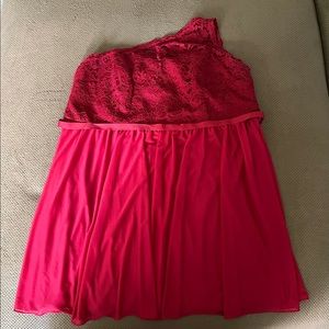Red/raspberry colored, Plus size David’s Bridal bridesmaid/prom dress. Size 26